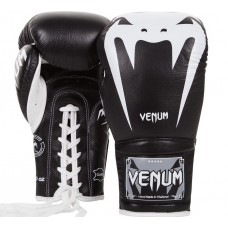 Боксерські рукавички Venum Giant 3.0 Boxing Gloves With Laces Black